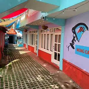  Hostal Wing Camp